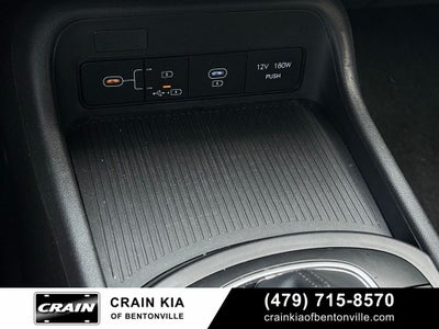 2024 Hyundai KONA SEL - CLEAN CARFAX / ONE OWNER