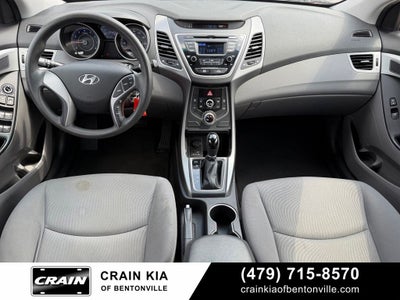 2015 Hyundai ELANTRA SE