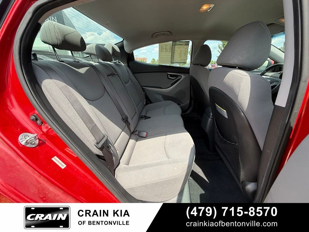 2015 Hyundai ELANTRA SE