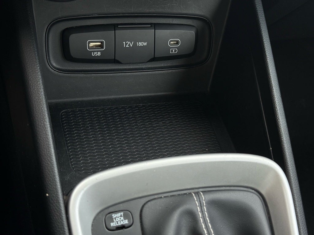 2023 Hyundai VENUE SE - CLEAN CARFAX / ONE OWNER