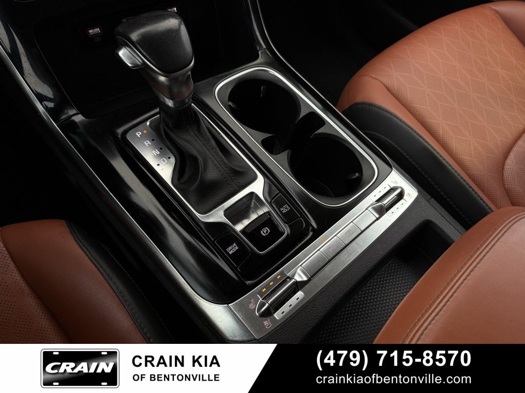 2022 Kia Carnival SX - DUAL SCREEN DVD