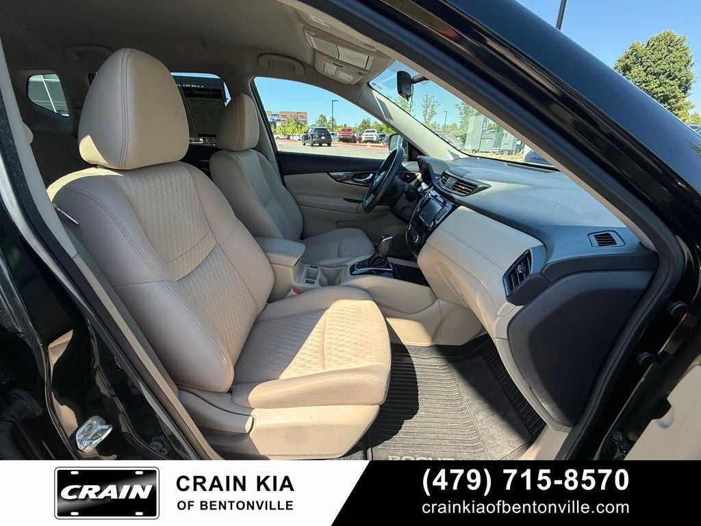 2017 Nissan Rogue SV Premium Package