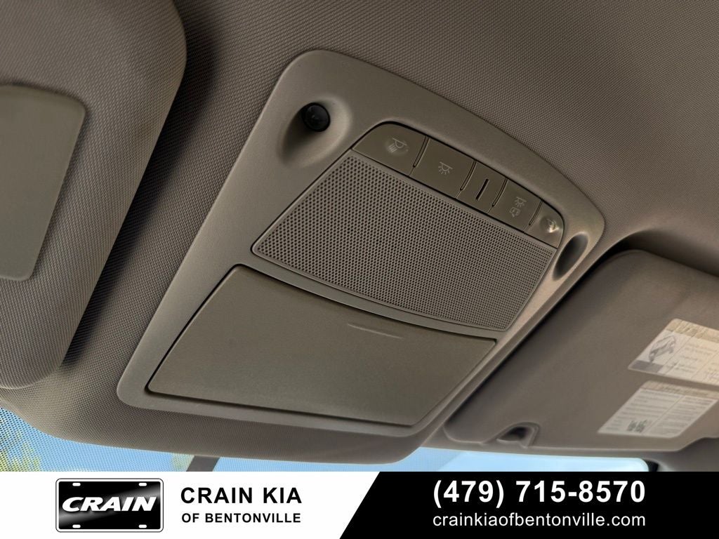 2016 Nissan Rogue SV - AWD / CLEAN CARFAX