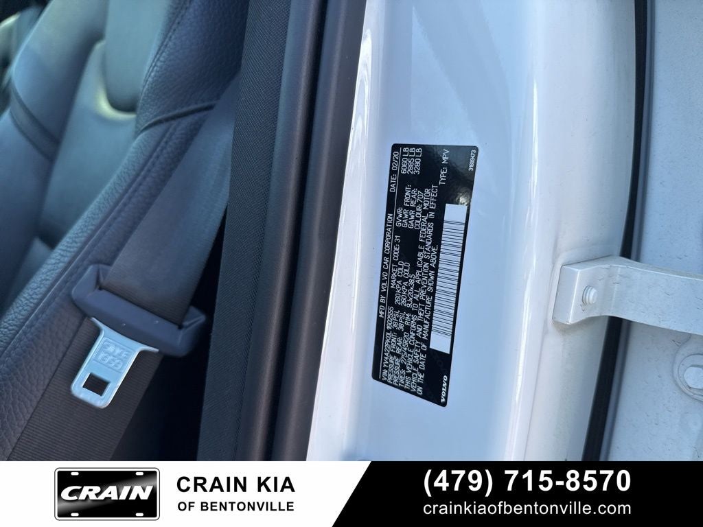 2020 Volvo XC90 T6 Momentum - AWD / PANORAMIC SUNROOF