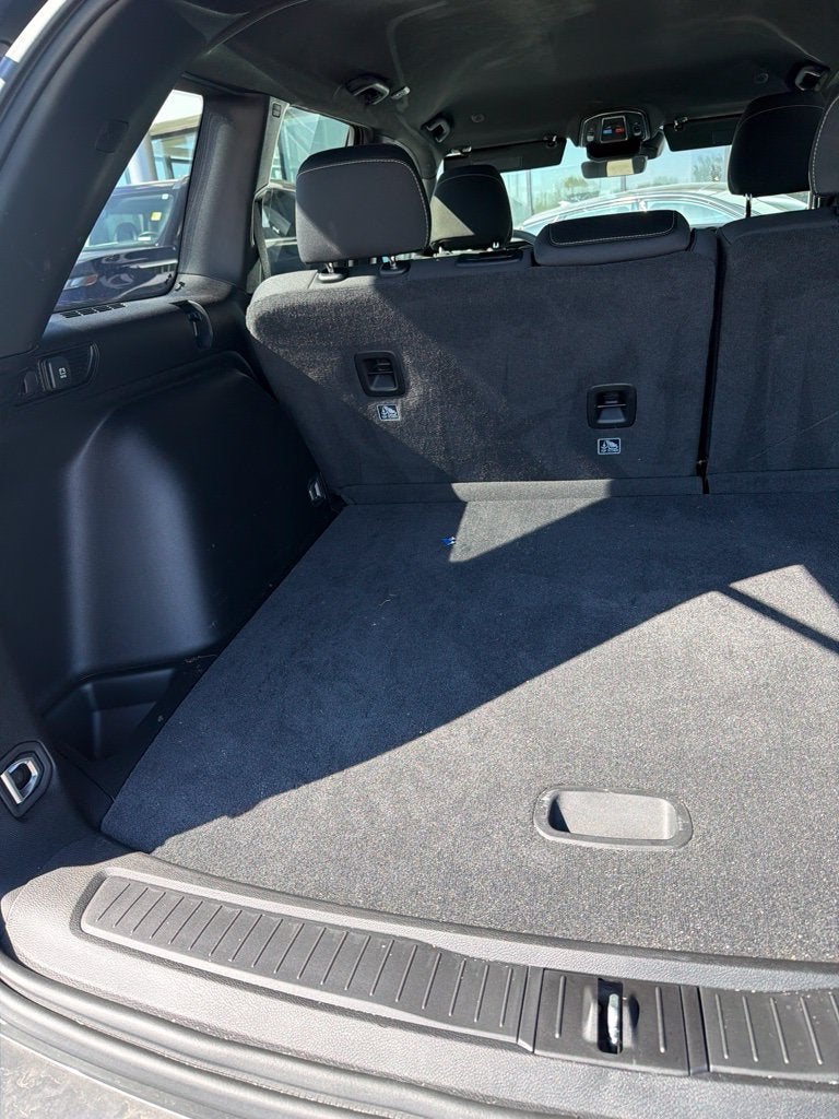 2026 Jeep Grand Cherokee Laredo 4X4