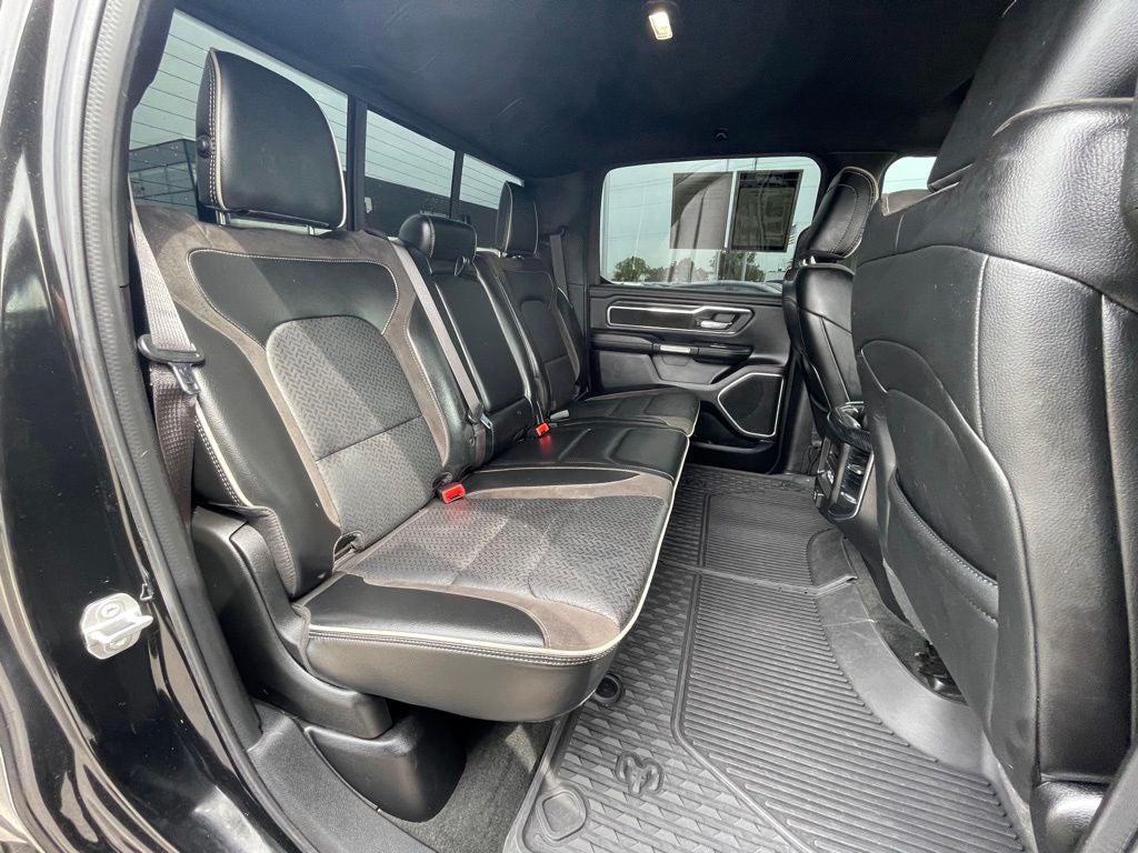 2023 RAM 1500 Laramie HEATED SEATS / NAV / COOLED SEATS
