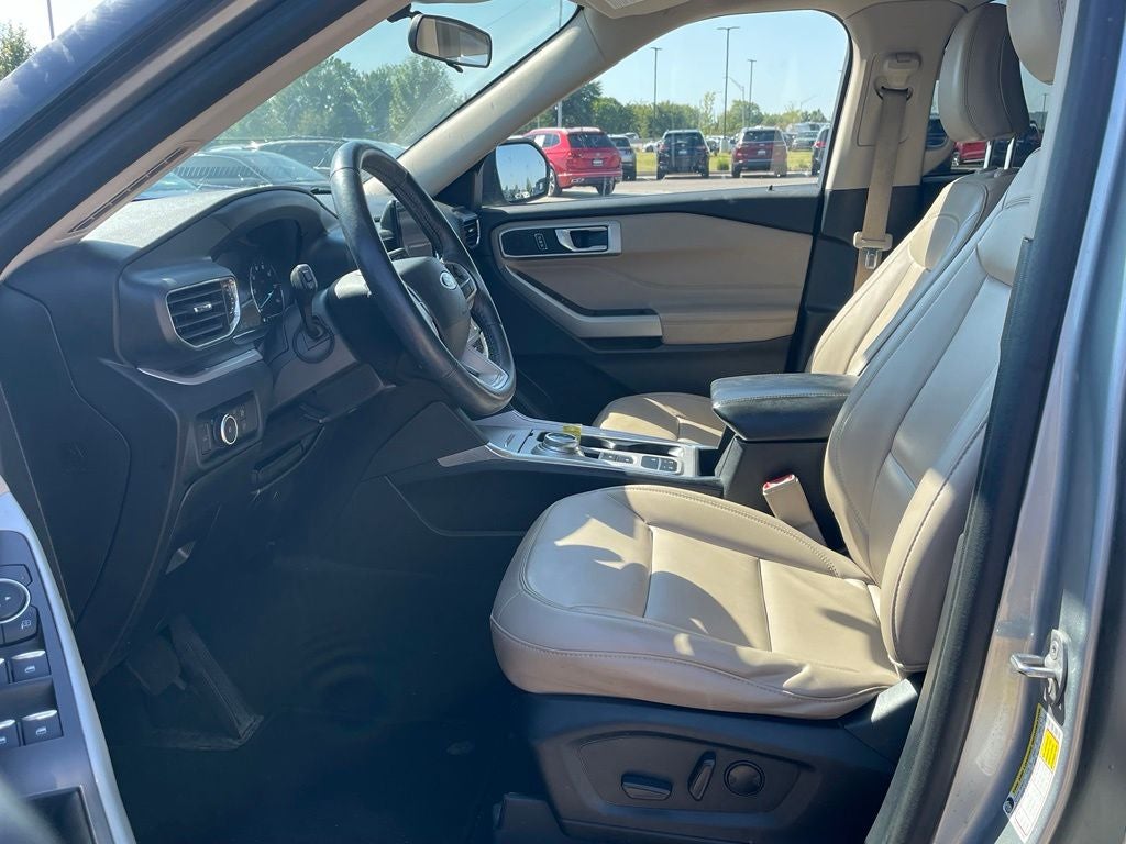 2023 Ford Explorer XLT HEATED SEATS / ONE OWNER