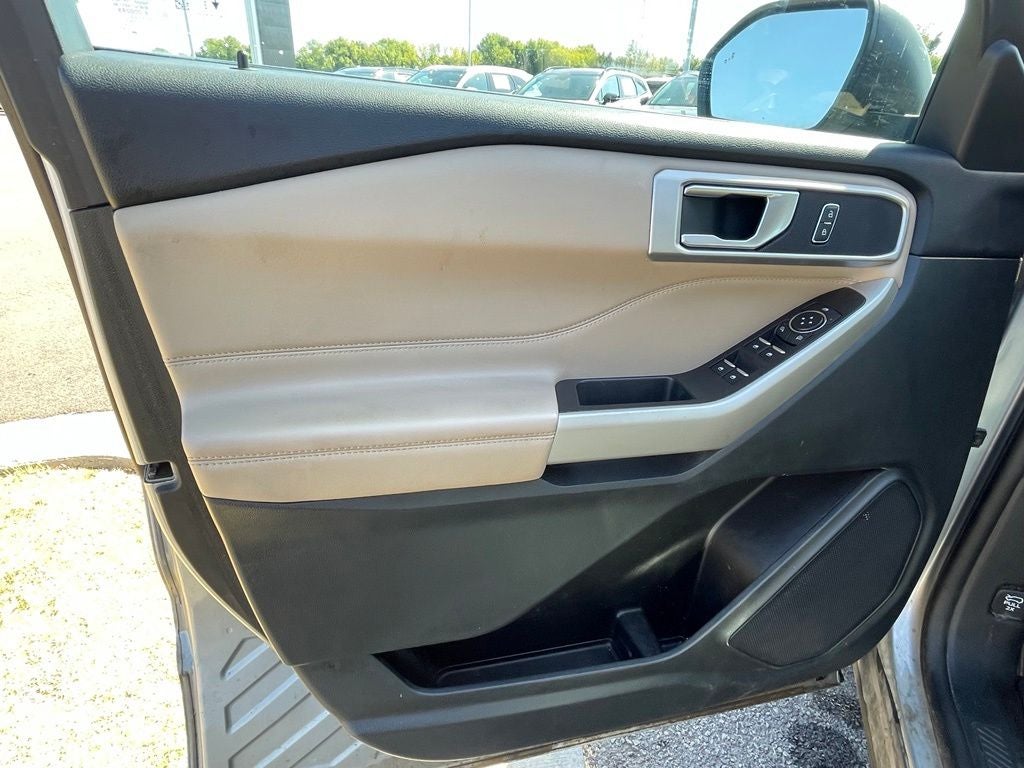 2023 Ford Explorer XLT HEATED SEATS / ONE OWNER