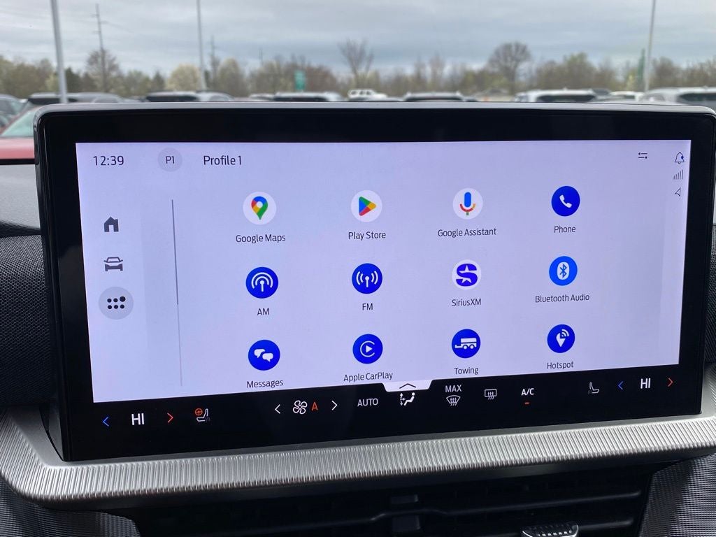 2025 Ford Explorer ST-Line 4X4 / HEATED SEATS / ONE OWNER