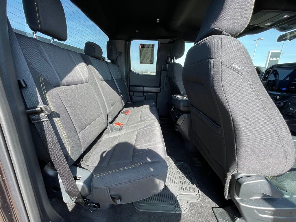 2025 Ford F-150 STX ONE OWNER / CLEAN CARFAX