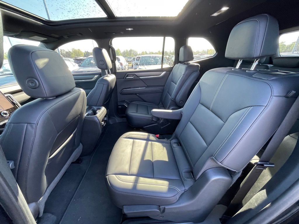 2024 GMC Acadia Elevation