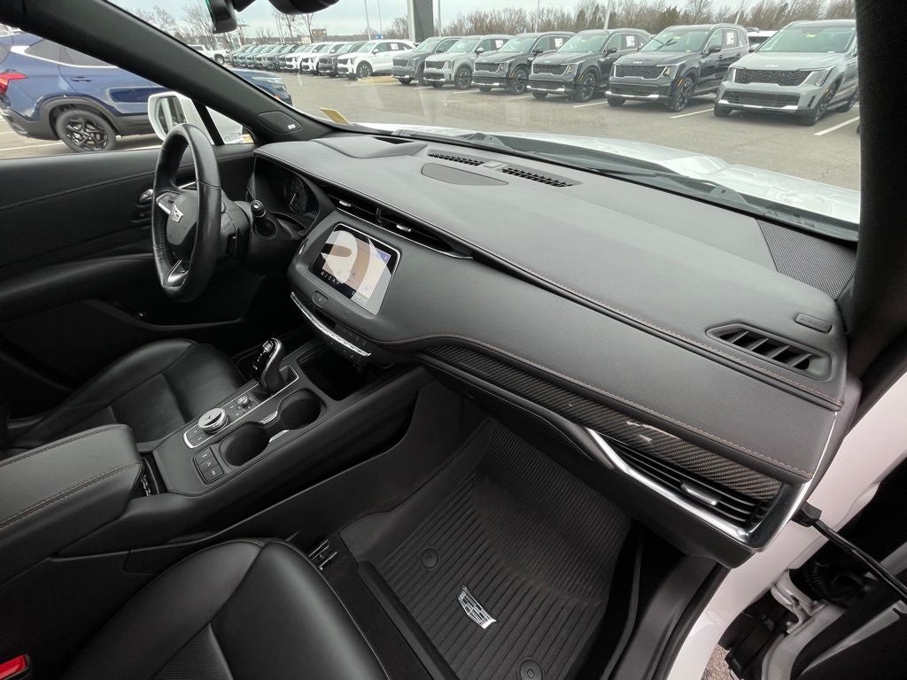 2020 Cadillac XT4 Sport AWD / LEATHER / HEATED SEATS