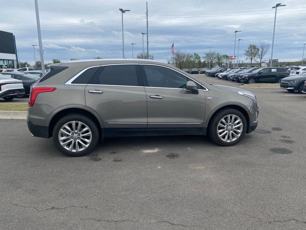 2019 Cadillac XT5 Luxury AWD / HEATED SEATS / MOONROOF