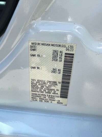 2023 Nissan Altima 2.5 SR MOONROOF / HEATED SEATS