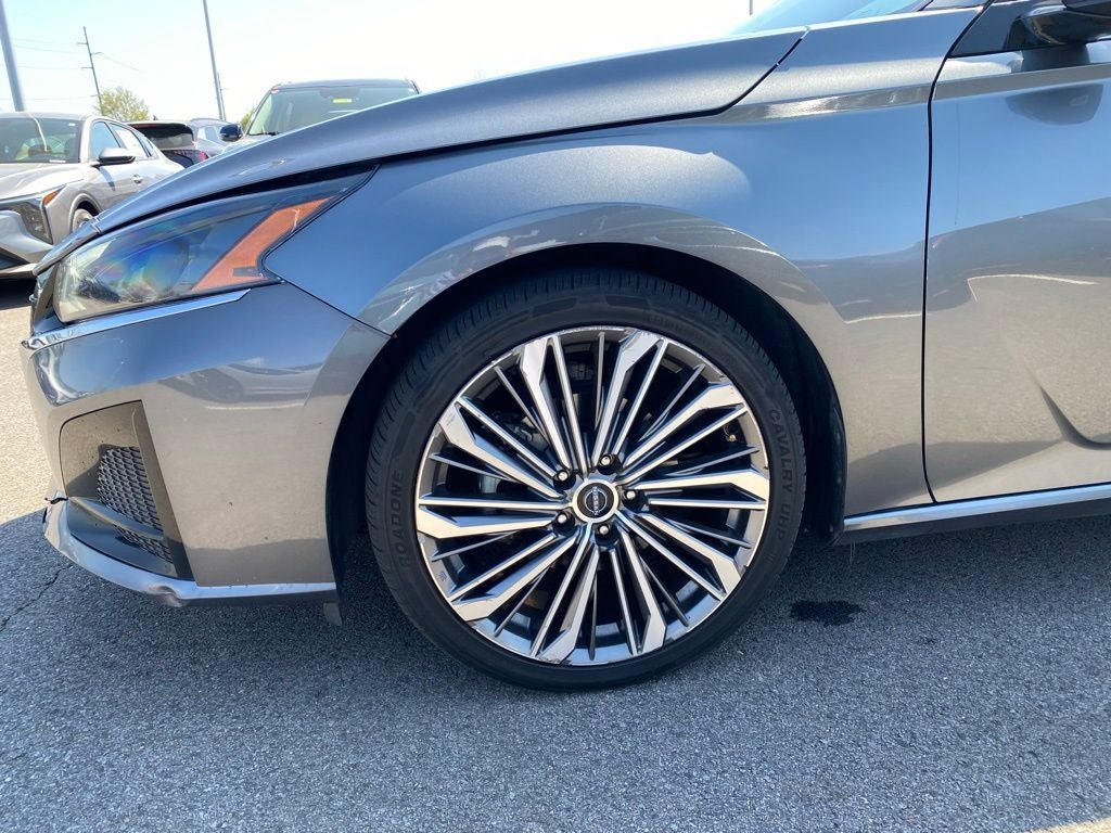 2023 Nissan Altima 2.5 SL CLEAN CARFAX / HEATED SEATS