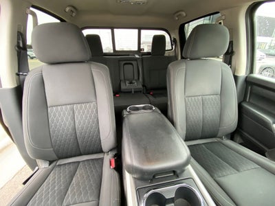 2018 Nissan Titan SV 4X4 / NAV / HEATED SEATS