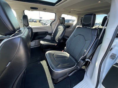 2024 Chrysler Pacifica Limited HEATED SEATS / LEATHER / MOONROOF