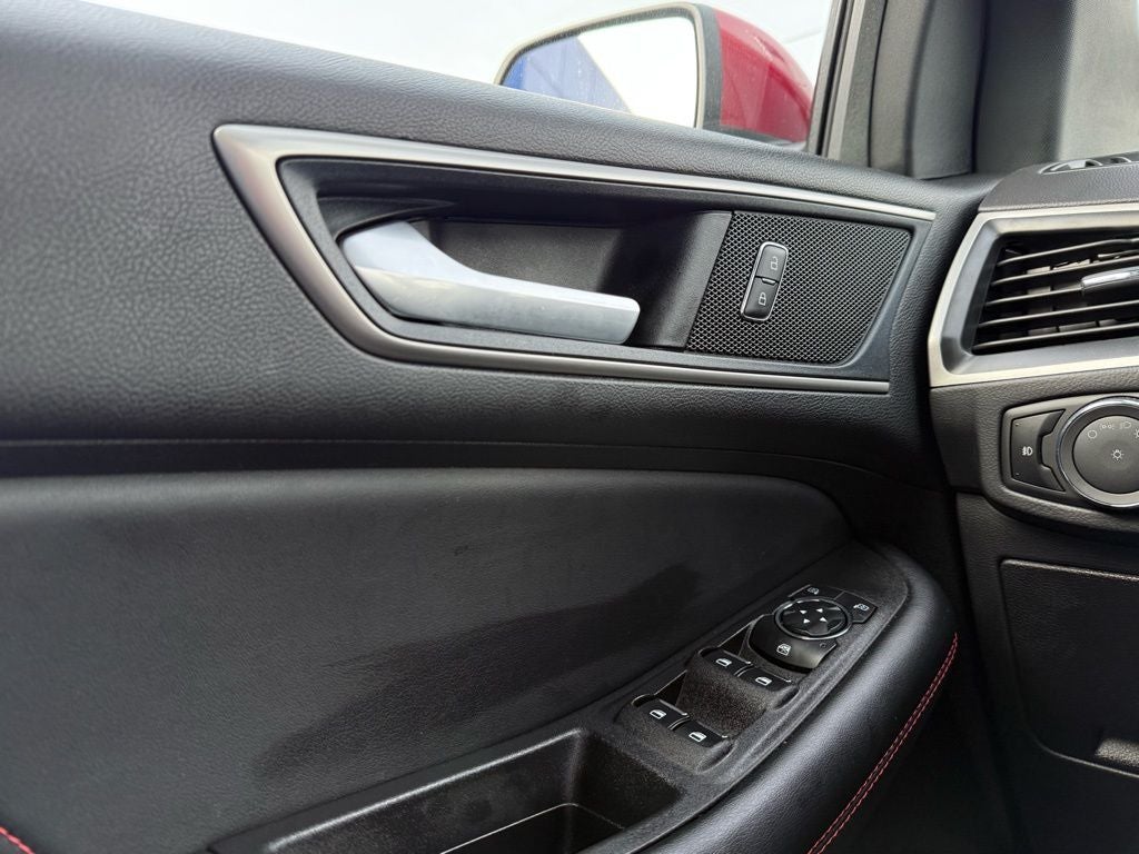 2024 Ford Edge ST Line AWD / HEATED SEATS / ONE OWNER