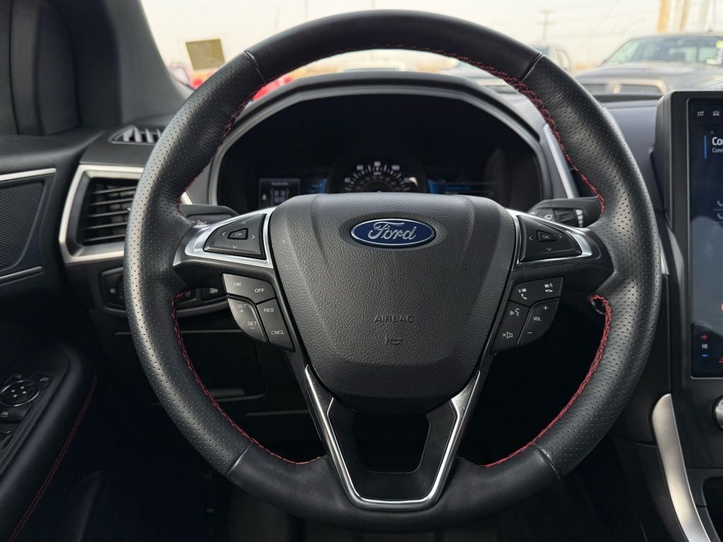 2024 Ford Edge ST Line AWD / HEATED SEATS / ONE OWNER