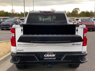 2024 Chevrolet Silverado 1500 ZR2 ONE OWNER / 4X4 / HEATED AND COOLED SEATS
