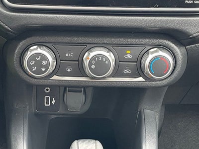 2025 Nissan Versa 1.6 S CLEAN CARFAX