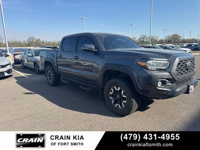 2021 Toyota Tacoma 4X4 / CLEAN CARFAX V6