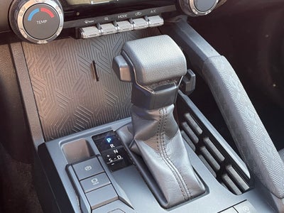 2024 Toyota Tacoma SR5 RWD / ONE OWNER / CLEAN CARFAX