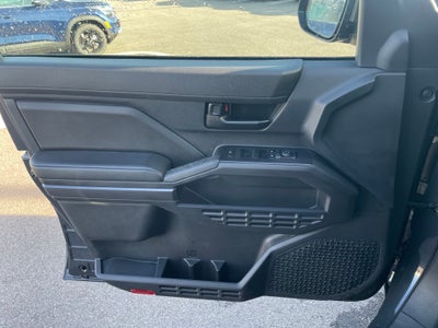 2024 Toyota Tacoma SR5 RWD / ONE OWNER / CLEAN CARFAX