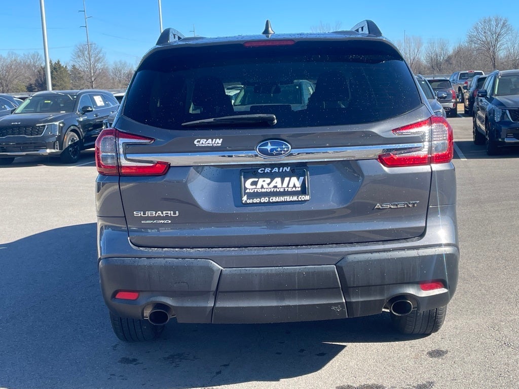 2023 Subaru Ascent Premium AWD / HEATED SEATS