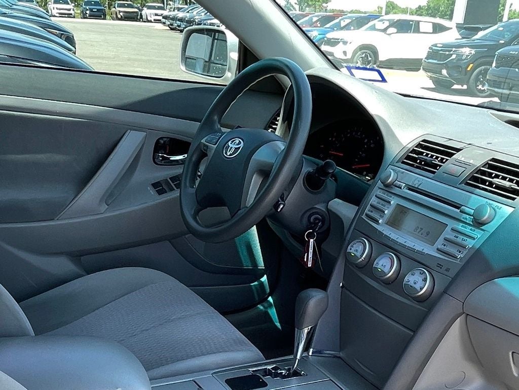 2011 Toyota Camry LE LOW PAYMENTS