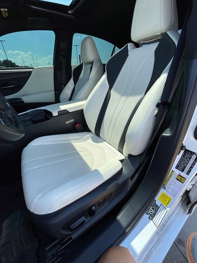 2021 Lexus ES 350 F Sport MOONROOF / HEATED SEATS / NAV