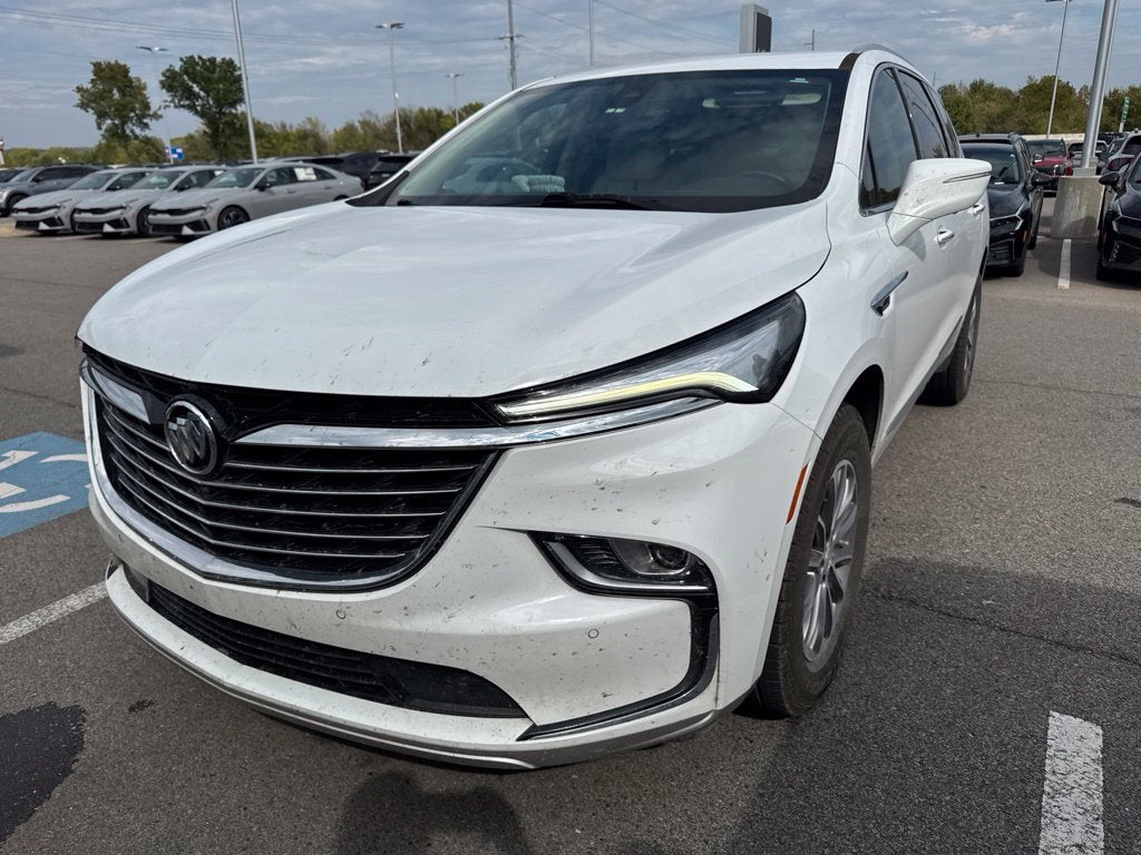 2022 Buick Enclave Essence