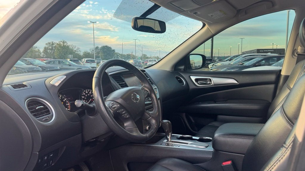 2020 Nissan Pathfinder SL