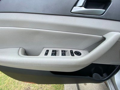 2015 Hyundai SONATA SE LOW PAYMENTS