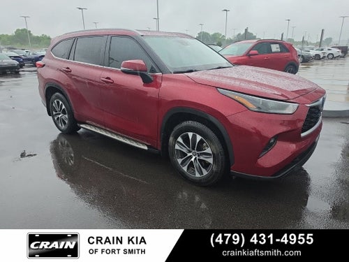 2023 Toyota Highlander Hybrid XLE