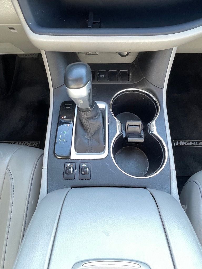 2016 Toyota Highlander XLE V6