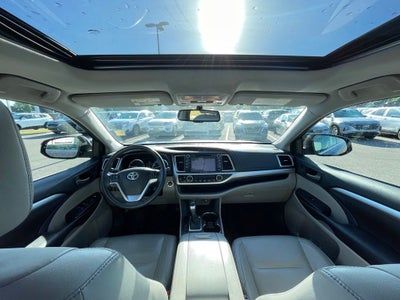 2016 Toyota Highlander XLE V6