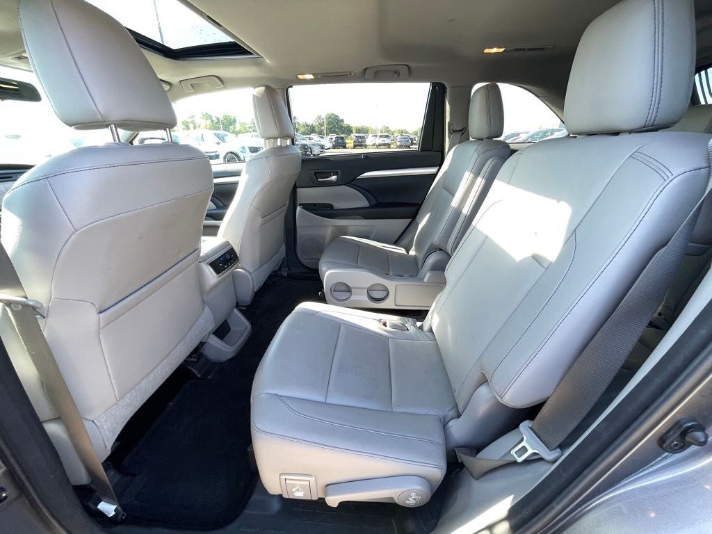 2016 Toyota Highlander XLE V6