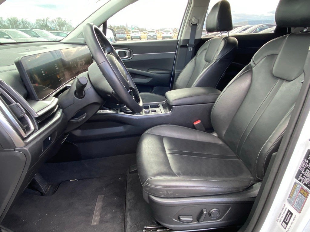 2024 Kia Sorento S AWD / HEATED SEATS