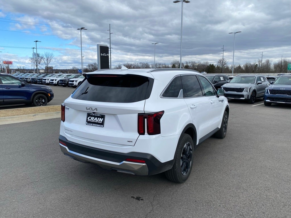 2024 Kia Sorento S AWD / HEATED SEATS