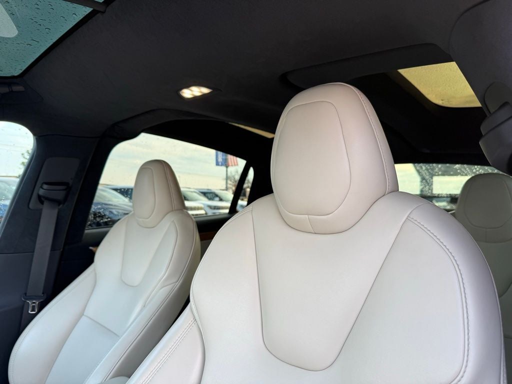 2020 Tesla Model X Long Range AWD / CLEAN CARFAX / HEATED SEATS