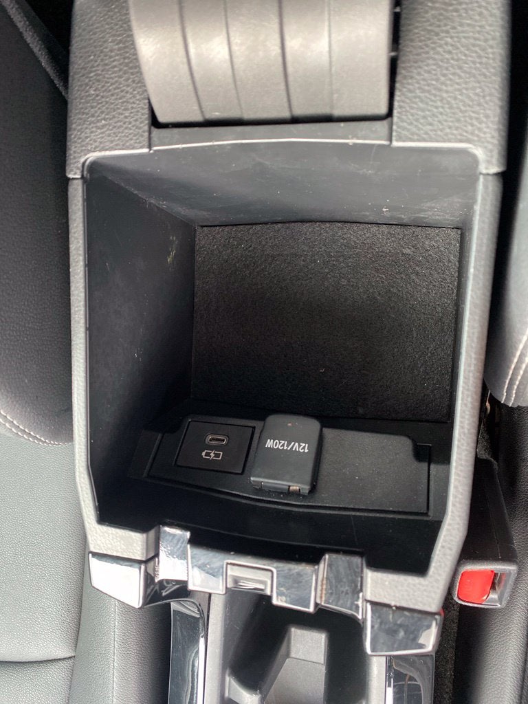 2024 Toyota Corolla Cross XLE POWER DRIVERS SEAT / HEATED SEATS