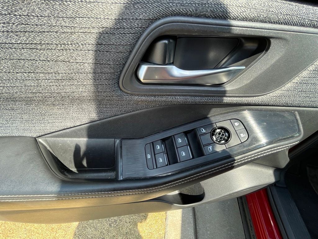 2021 Nissan Rogue SV AWD / CLEAN CARFAX