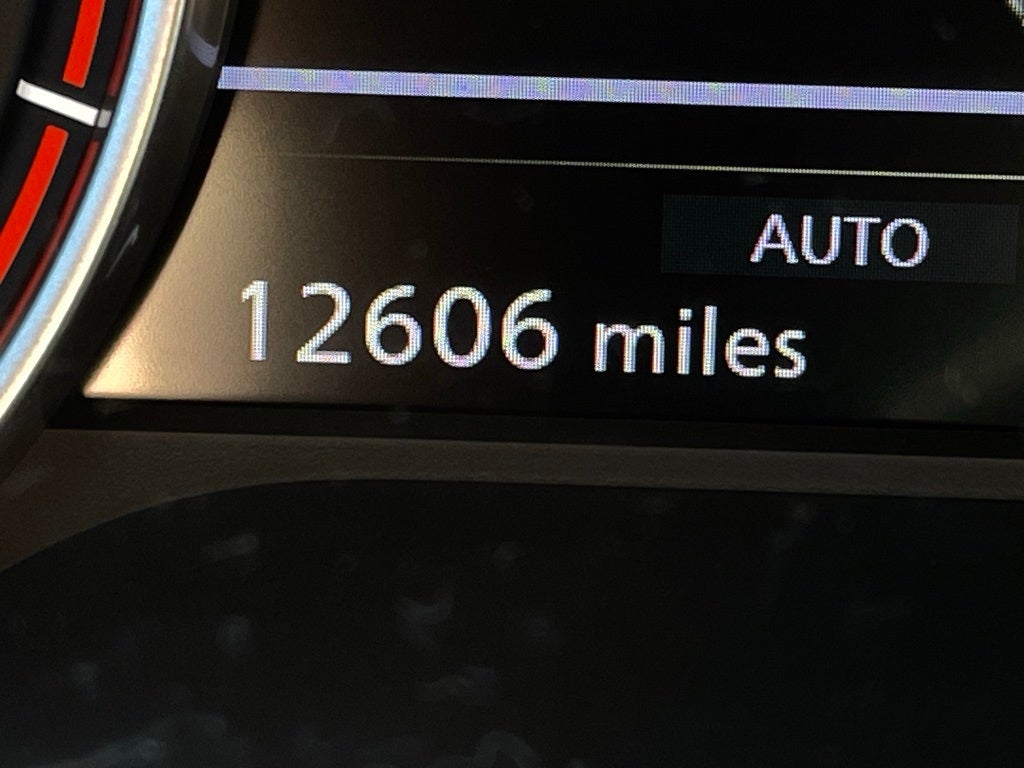 2025 Nissan Rogue SV AWD / ONE OWNER / POWER DRIVERS SEAT