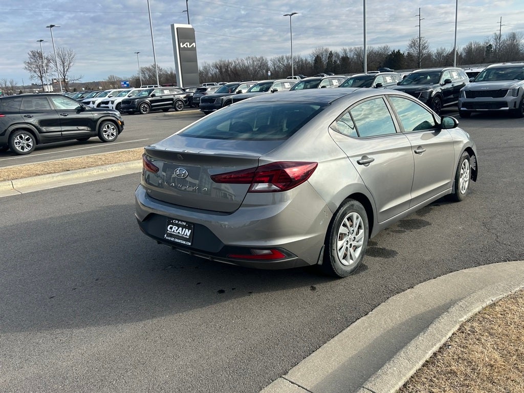 2020 Hyundai ELANTRA SE