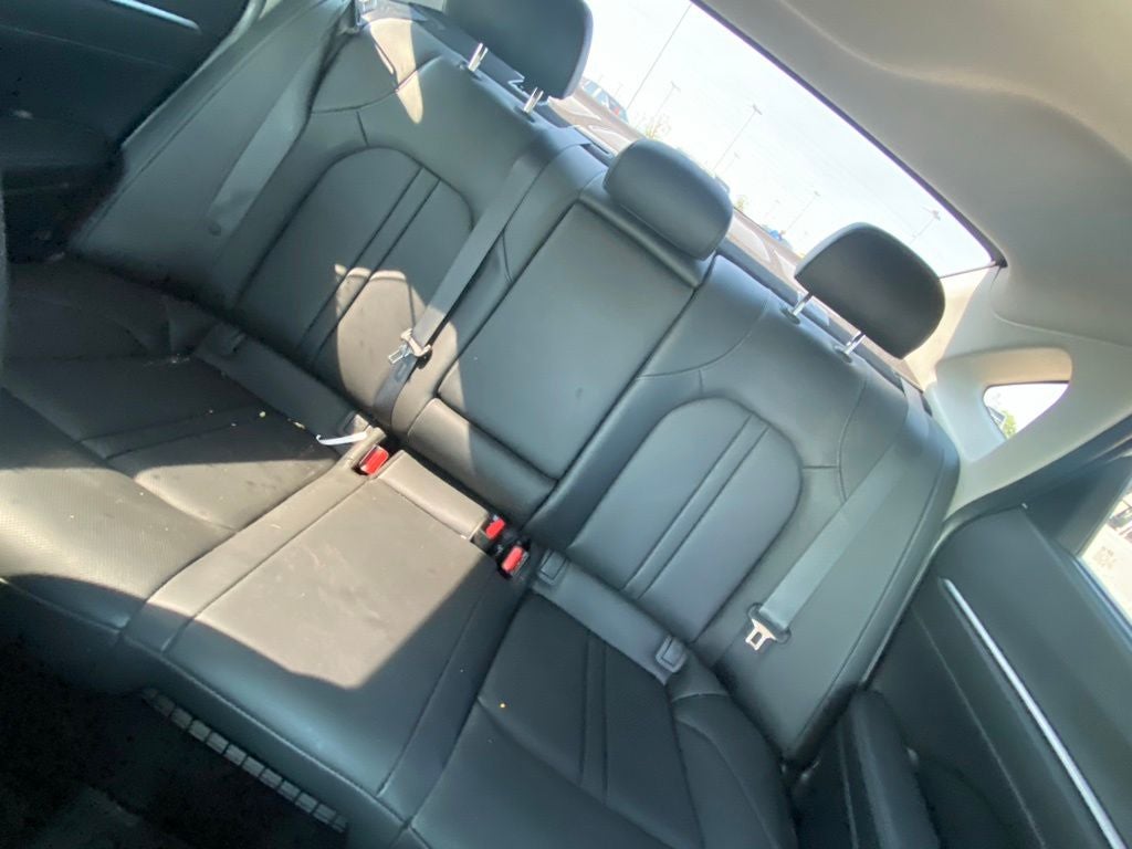 2025 Hyundai SONATA HYBRID Limited MOONROOF / NAV / ONE OWNER / HEATED SEATS