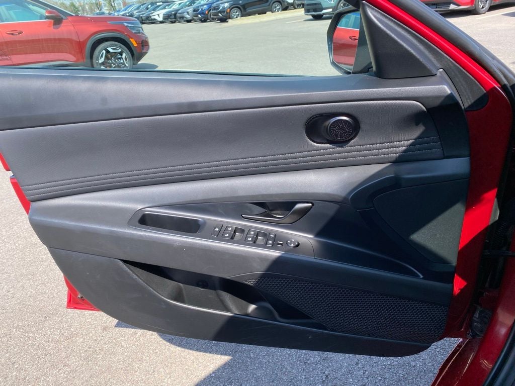 2025 Hyundai ELANTRA SEL Sport CLEAN CARFAX / ONE OWNER