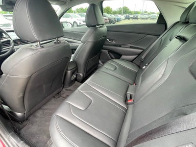 2024 Hyundai ELANTRA Limited NAV / CLEAN CARFAX