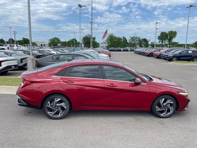 2024 Hyundai ELANTRA Limited NAV / CLEAN CARFAX