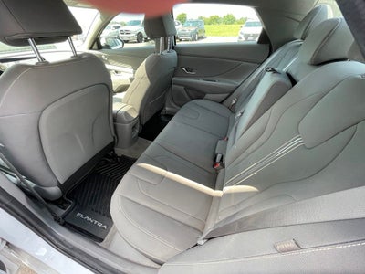 2024 Hyundai ELANTRA SEL NAVIGATION / HEATED SEATS